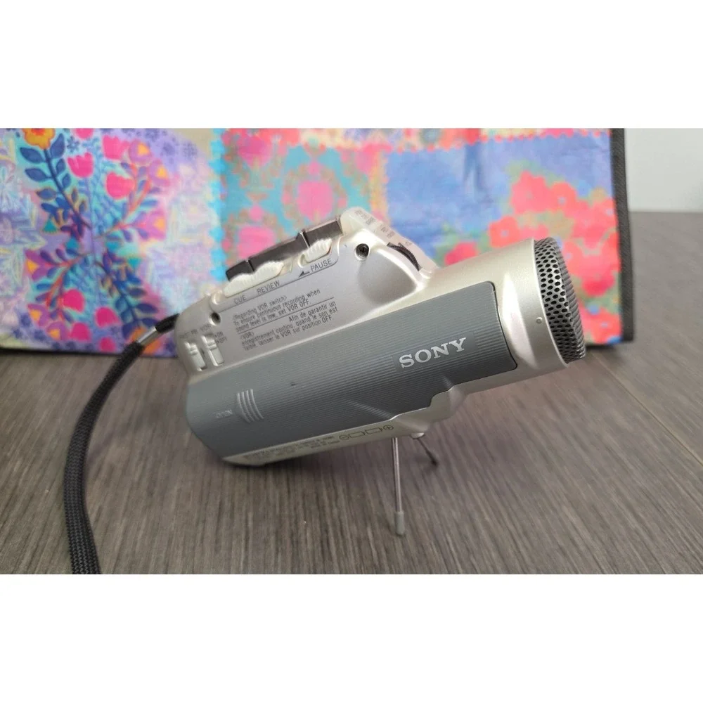 Sony Microcassette M-100MC Silver Handheld Microcassette Clear Voice Recorder